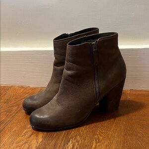 bp Brown Ankle Boots, size 11m